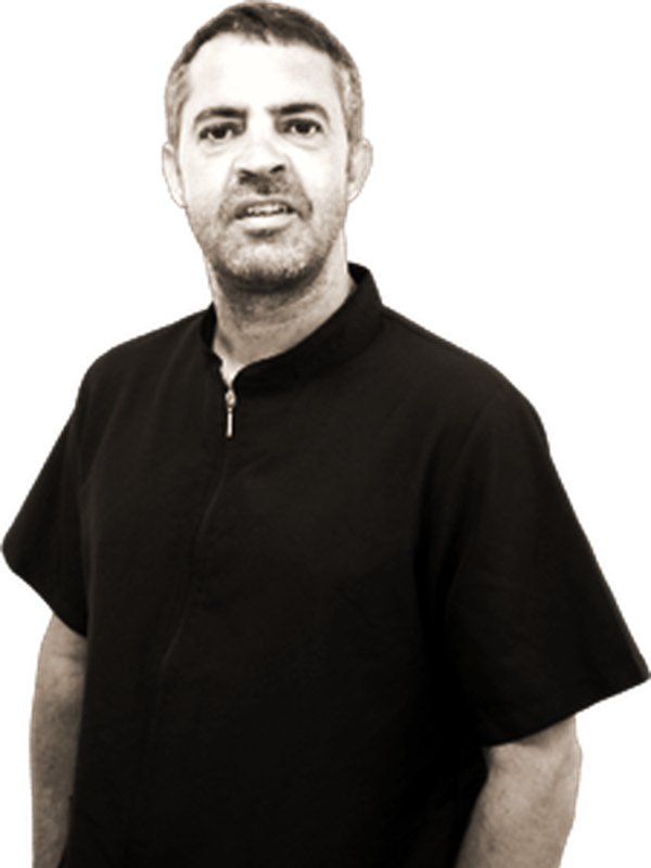 Alejandro Vidal Castellano, odontología general y endodoncia en la Clínica Dental Vidal Castellano, Las Palmas de Gran Canaria